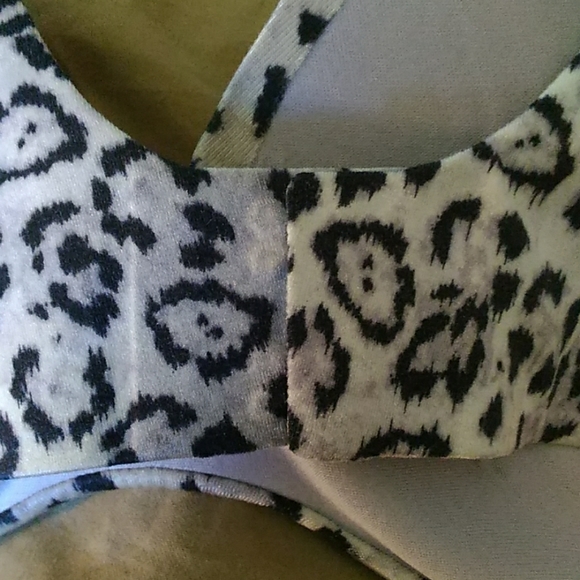 Victoria's Secret leopard sequin bra - Picture 5 of 8